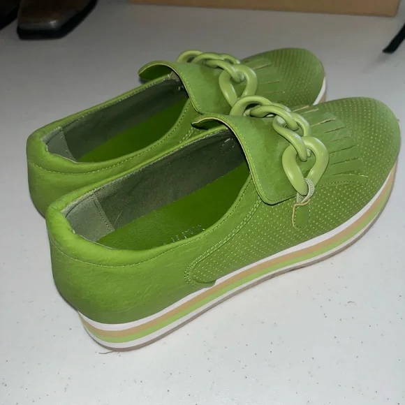 Coconuts by Matisse Green Mules - Picture 2 of 2